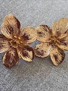 Shashi Flower Earrings